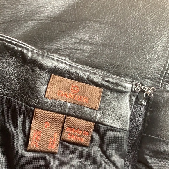 Danier Leather Zipper leather Mini skirt NWT, y2k, trendy quality pencil skirt - Picture 6 of 6